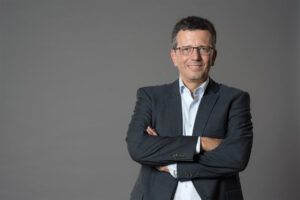 Softwareentwicklung, KI-Agenten, Datenbankmigrationen – 20+ Jahre Praxiserfahrung.